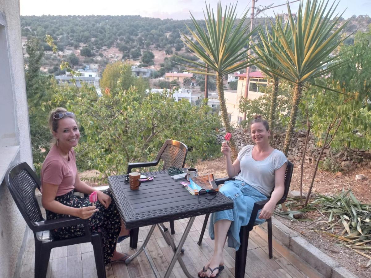 Mhna Guest House ‘Ajlūn Εξωτερικό φωτογραφία