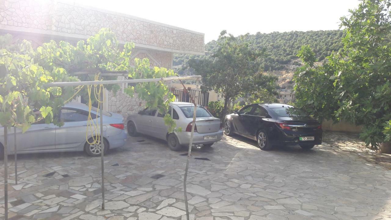 Mhna Guest House ‘Ajlūn Εξωτερικό φωτογραφία
