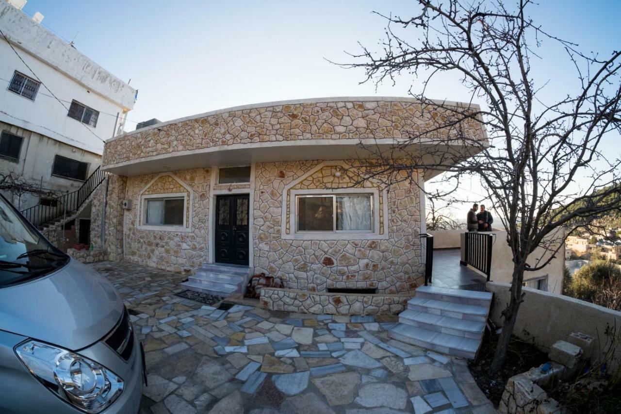 Mhna Guest House ‘Ajlūn Εξωτερικό φωτογραφία