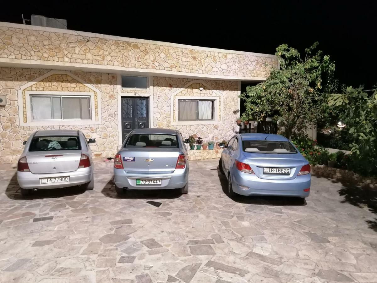 Mhna Guest House ‘Ajlūn Εξωτερικό φωτογραφία